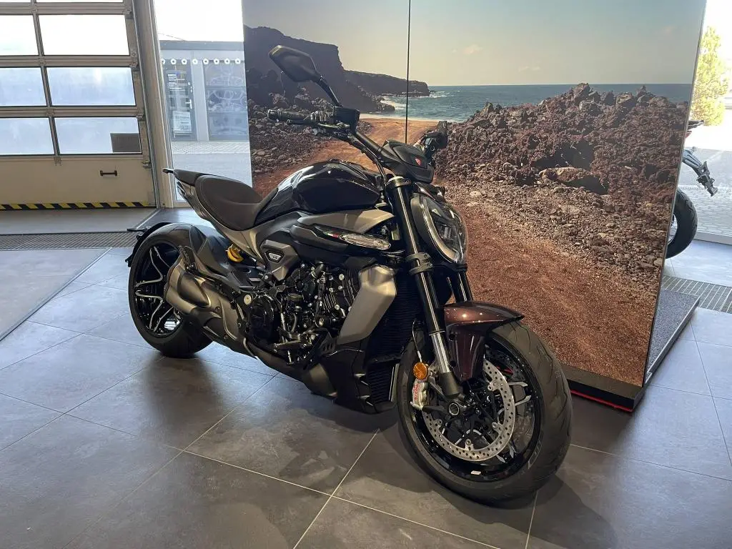 DUCATI XDiavel V4 EU5+  / 124kW