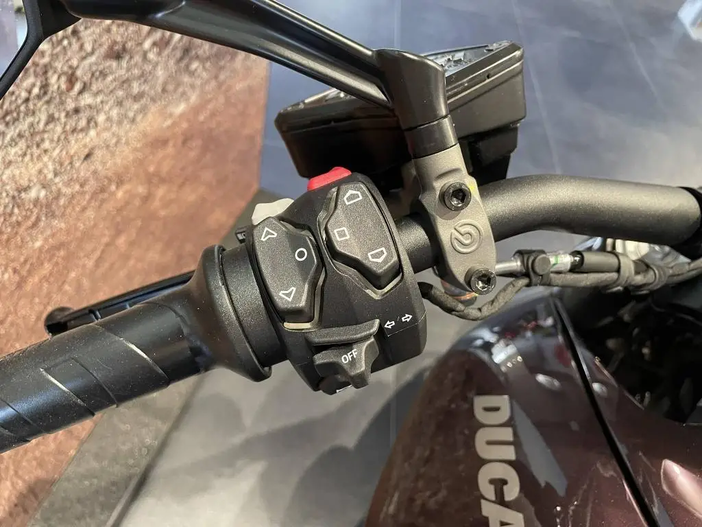 DUCATI XDiavel V4 EU5+  / 124kW