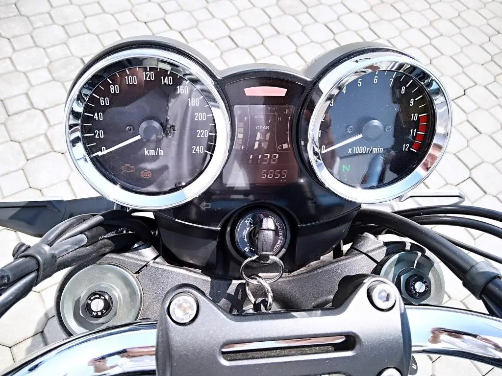Kawasaki Z900RS  / 82kW