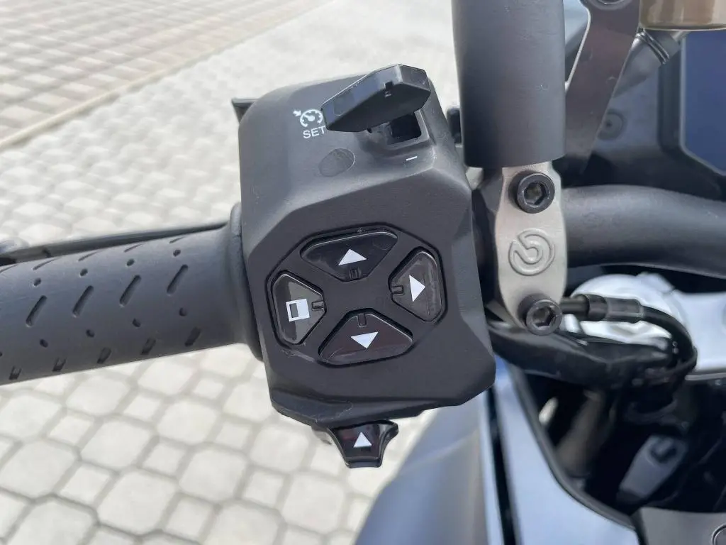 MOTO GUZZI V100 Mandello EU5+  / 85kW
