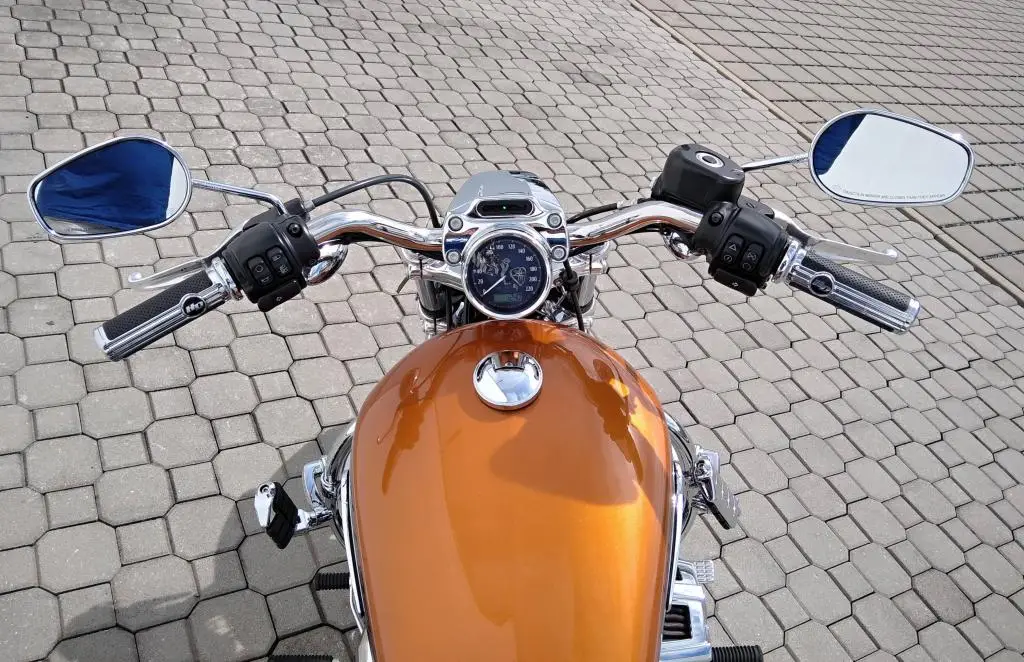 Ostatní Harley Davidson XL1200C Custom  / 50kW