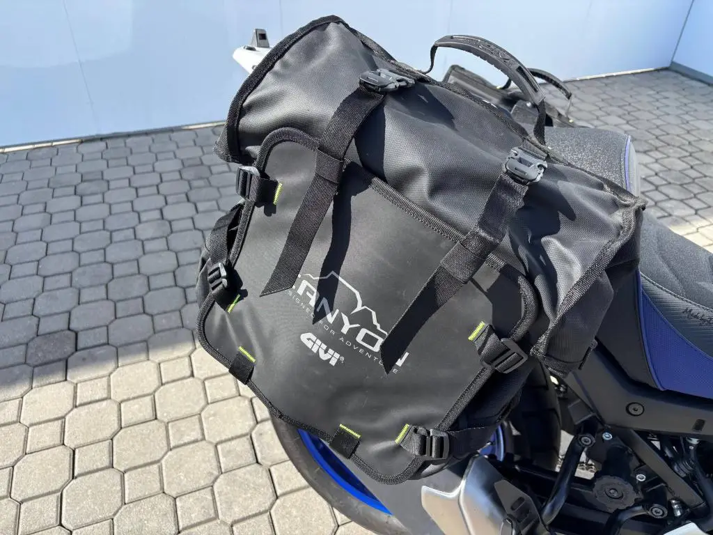 Suzuki DL 650 V-Strom  / 52kW