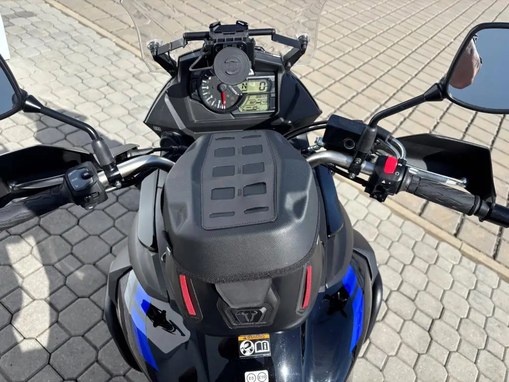 Suzuki DL 650 V-Strom  / 52kW