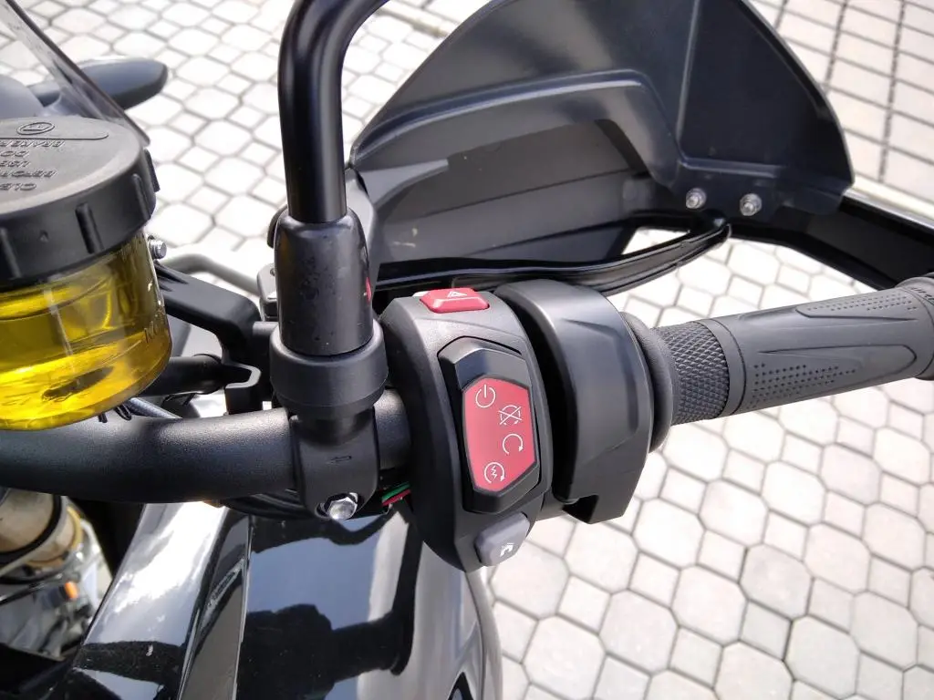 Triumph Tiger 1200 Rally Pro  / 110kW