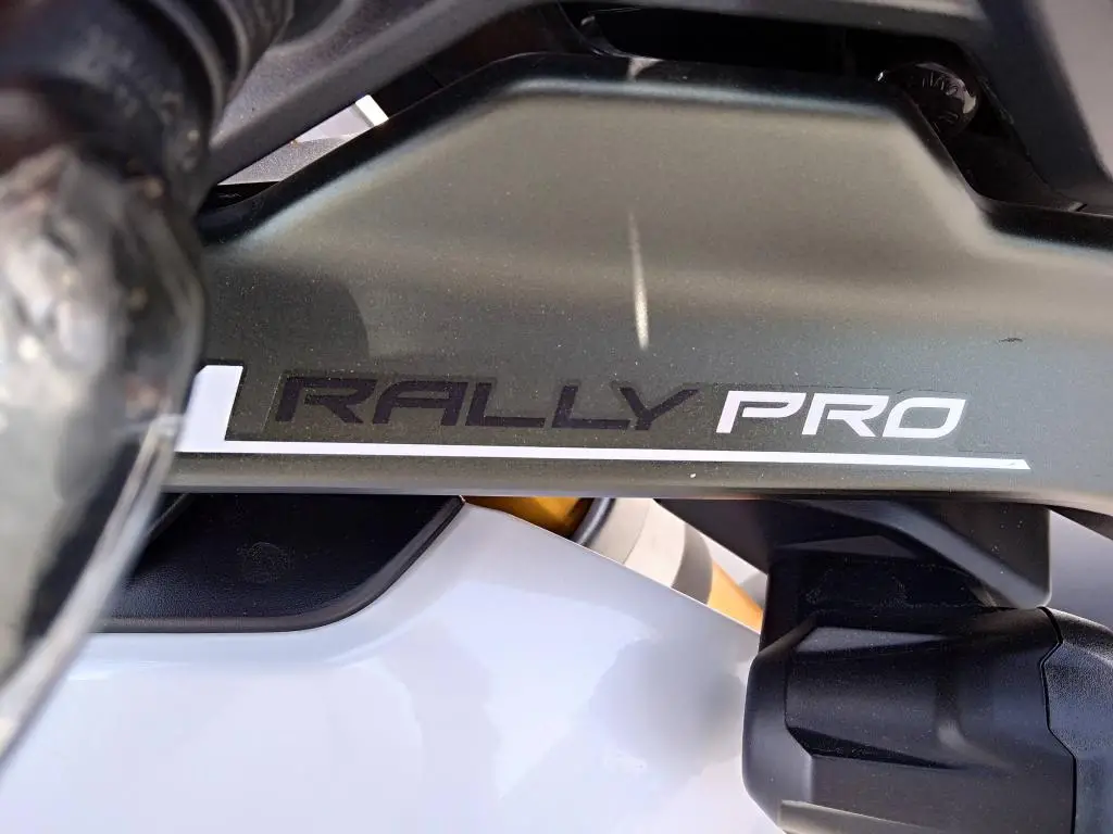 Triumph Tiger 900 Rally Pro   / 79kW