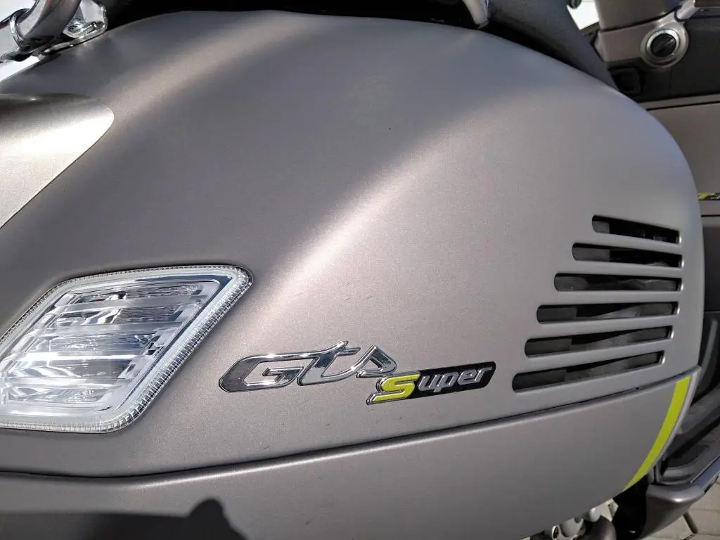 Vespa GTS 300 Super Tech  / 17kW