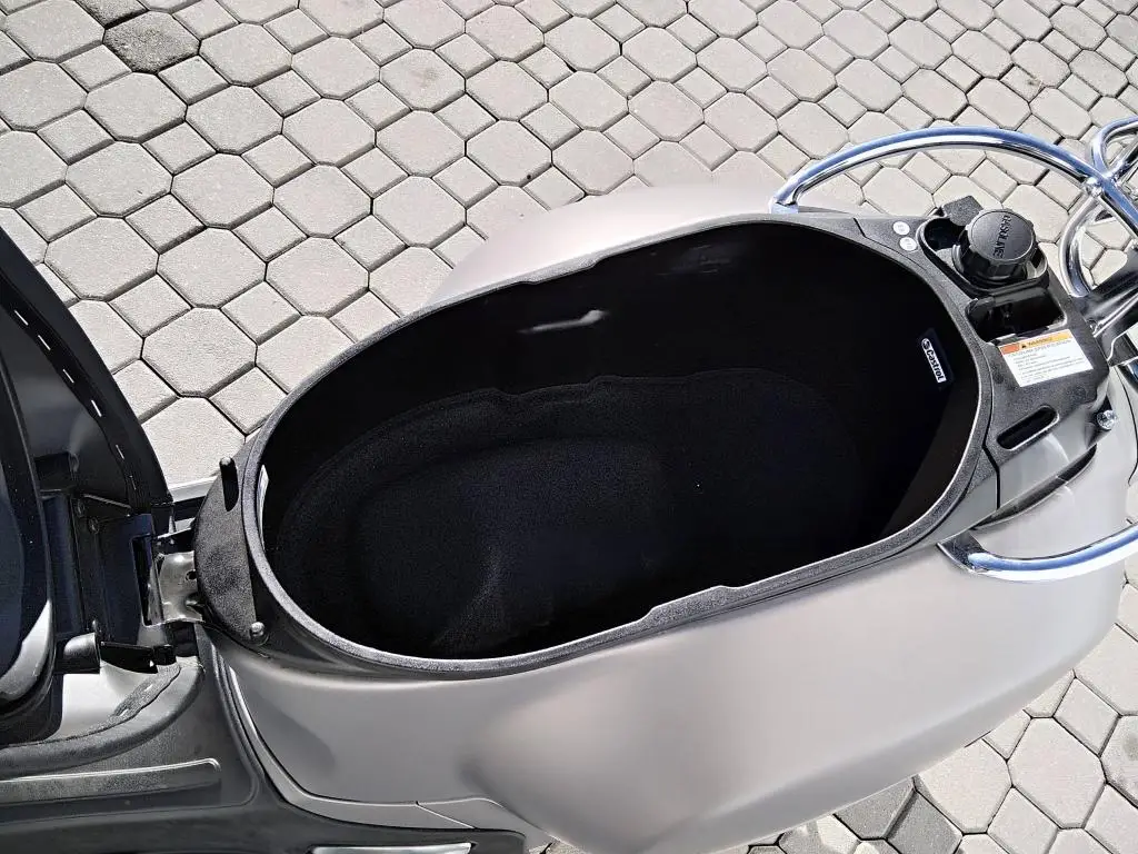 Vespa GTS 300 Super Tech  / 17kW