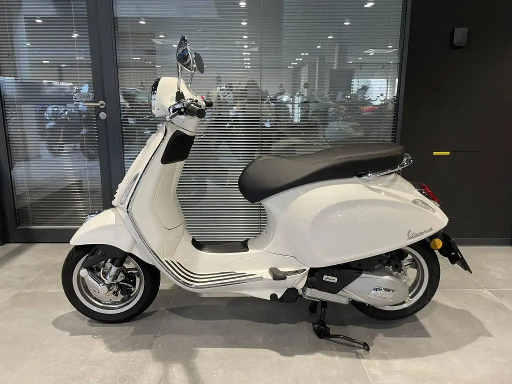 Vespa Primavera 125 EU5+  / 8kW