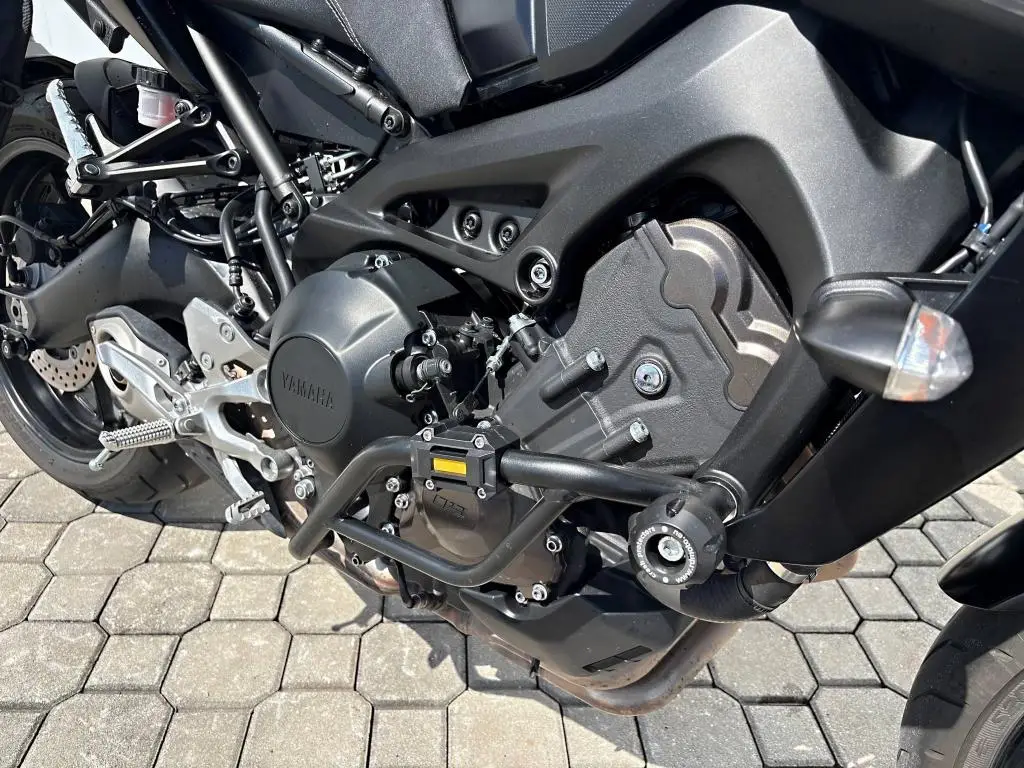 Yamaha MT-09  / 85kW