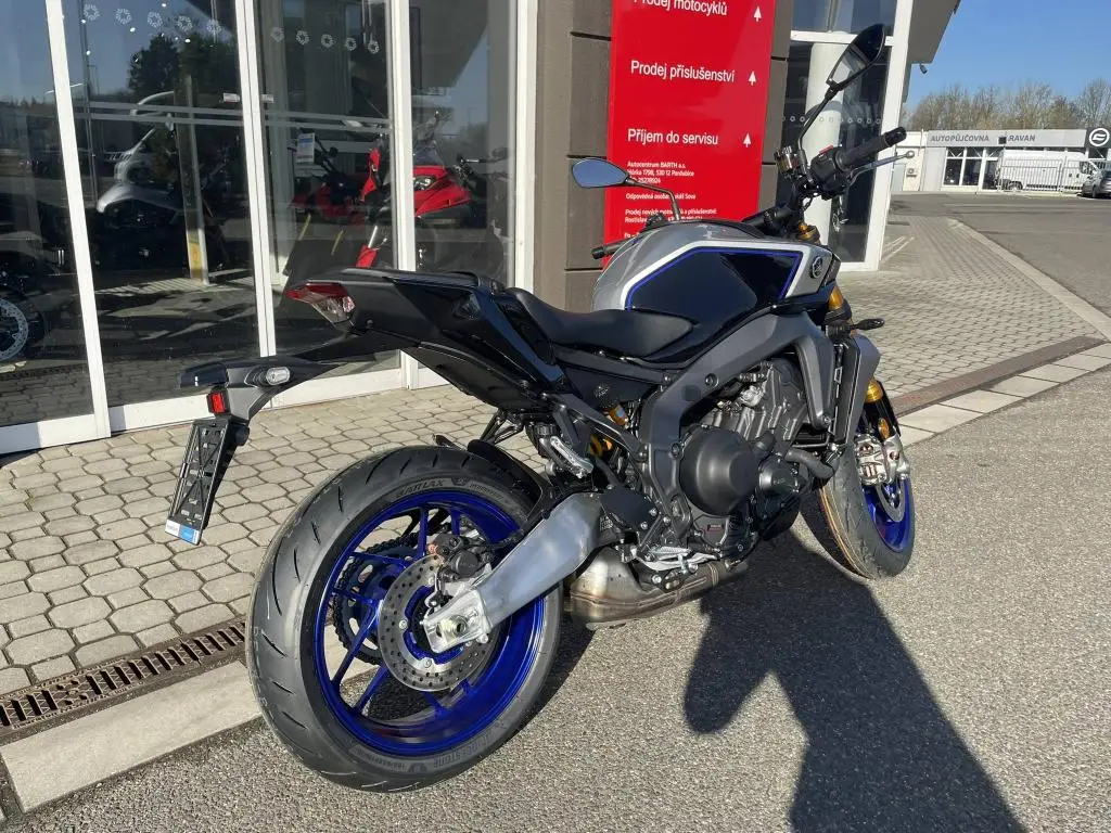 Yamaha MT-09 SP  / 87kW