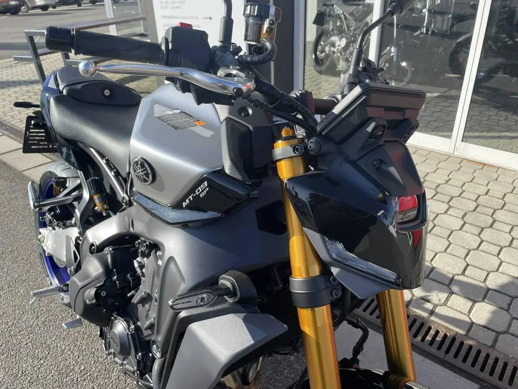 Yamaha MT-09 SP  / 87kW