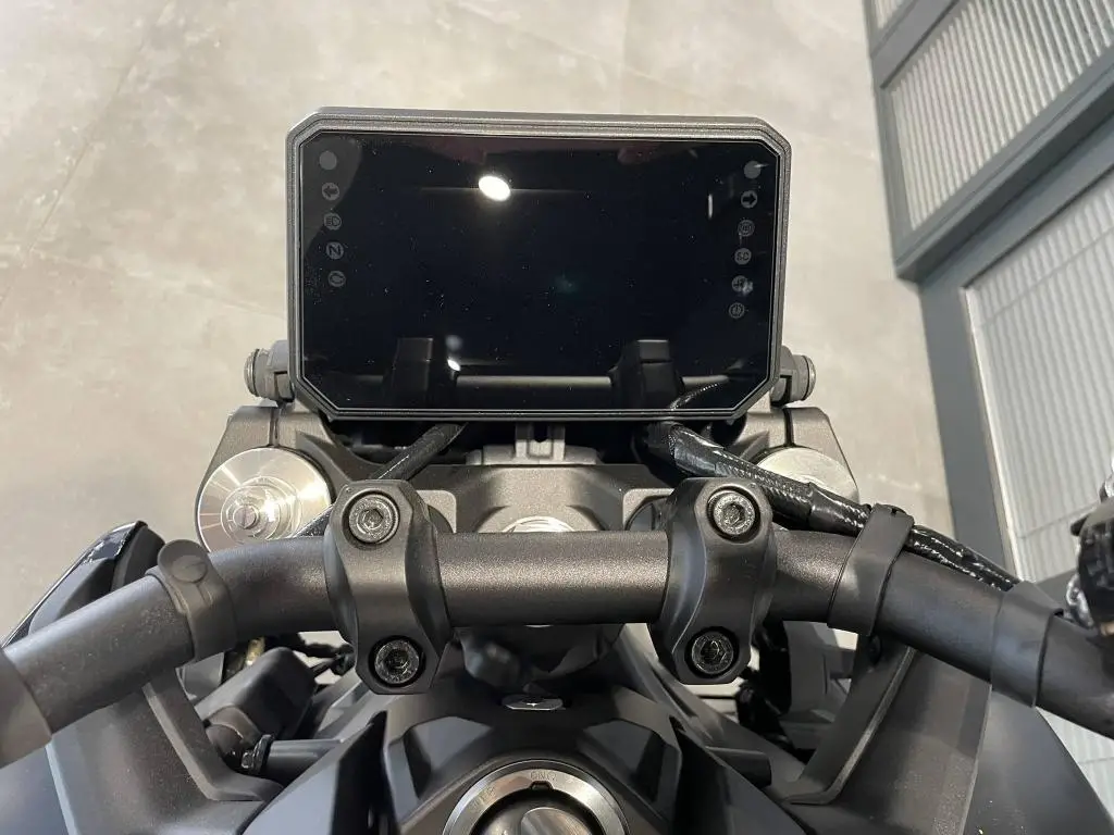 Yamaha MT-09 Y-AMT  / 87kW