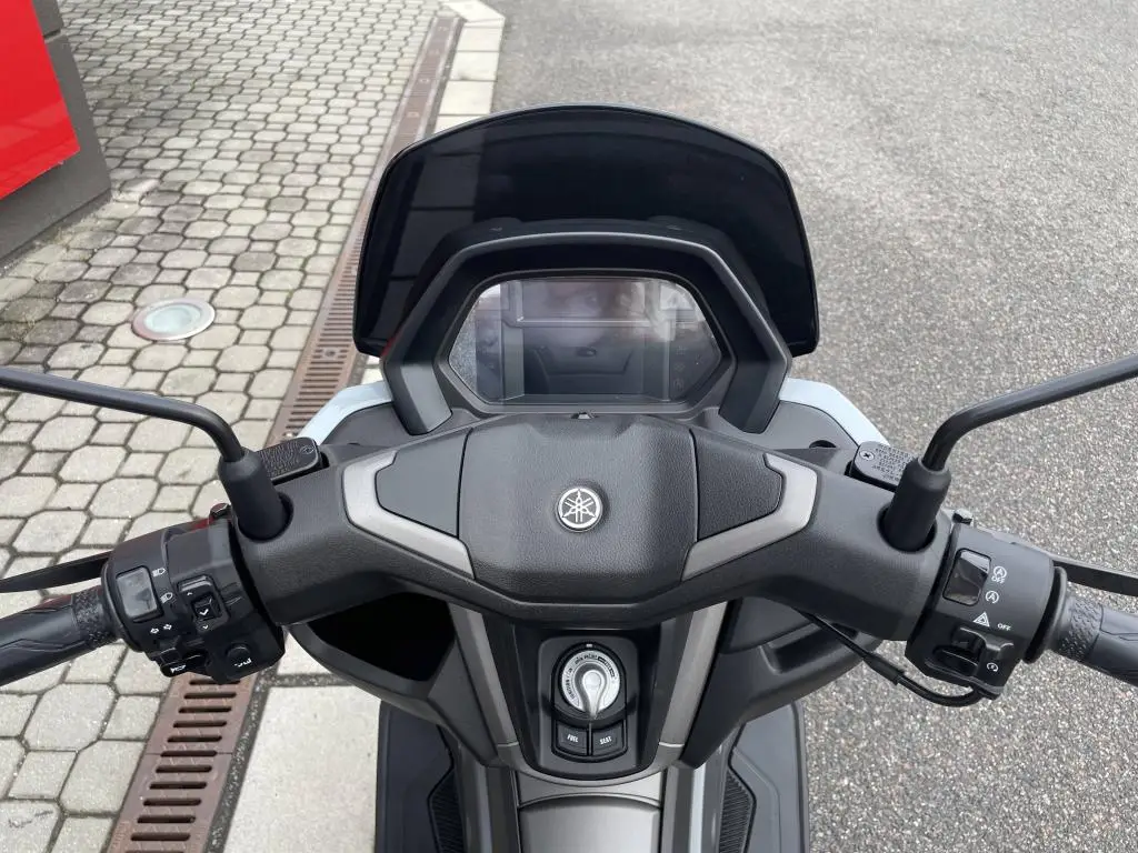 Yamaha NMAX 125 Tech Max EU5+  / 9kW