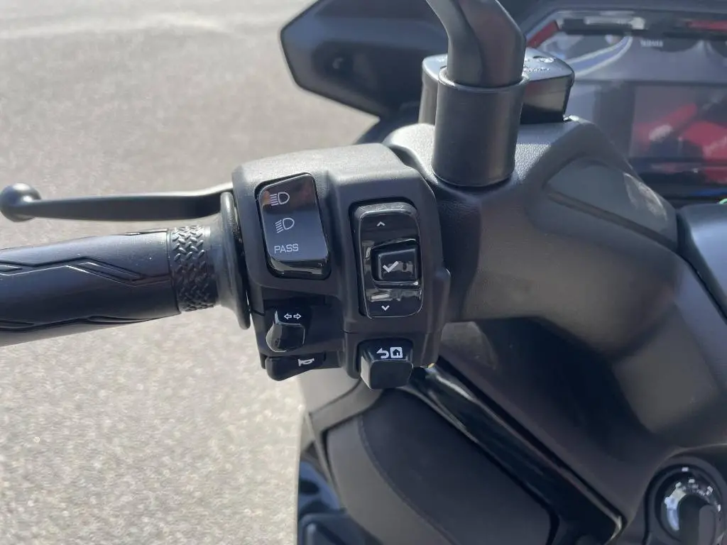Yamaha XMAX 300 Tech Max EU5+  / 20kW