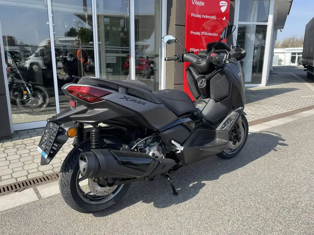 Yamaha XMAX 300 Tech Max EU5+  / 20kW
