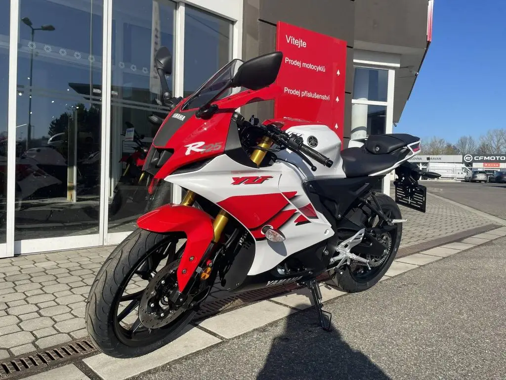 Yamaha YZF-R125 70th Anniversary EU5+  / 11kW
