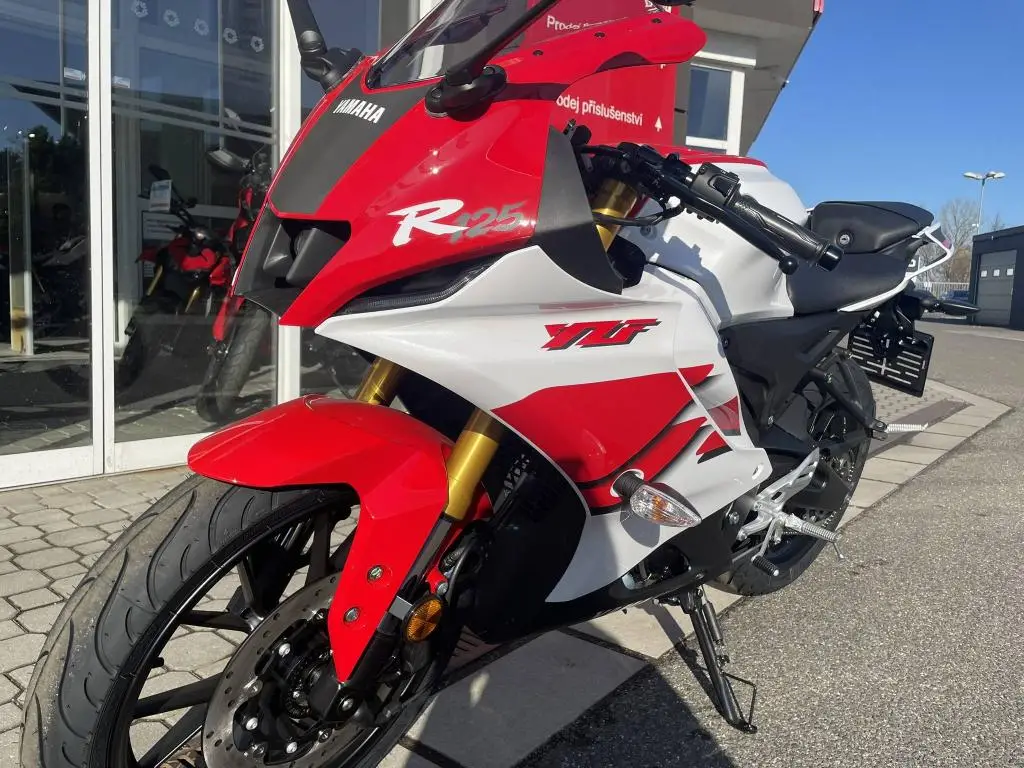 Yamaha YZF-R125 70th Anniversary EU5+  / 11kW