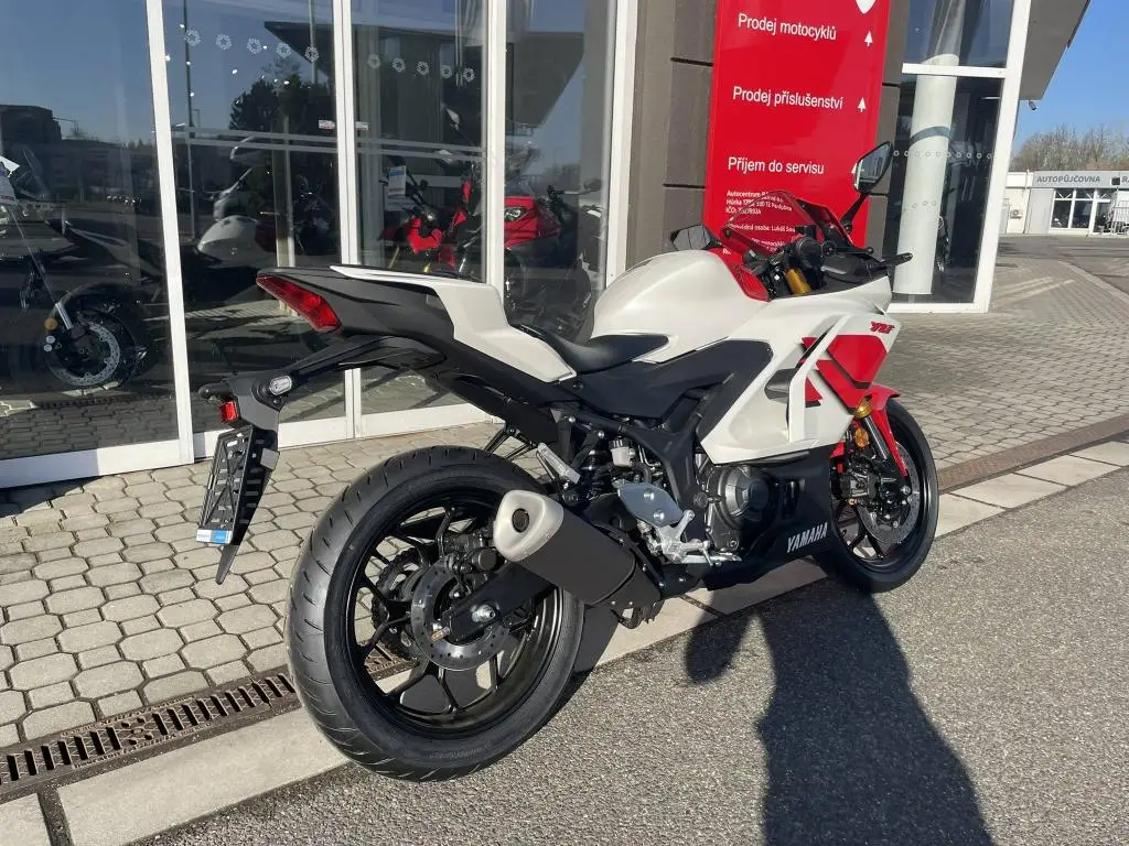 Yamaha YZF-R3 70th Anniversary EU5+  / 31kW