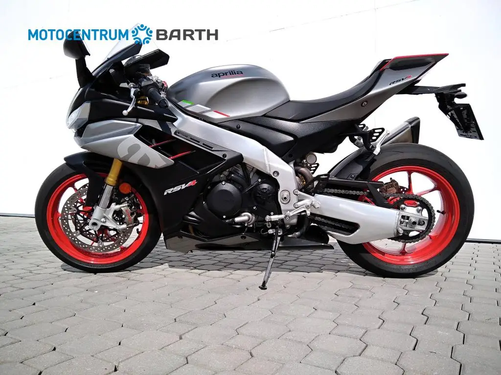 Aprilia RSV4 1100  / 159kW