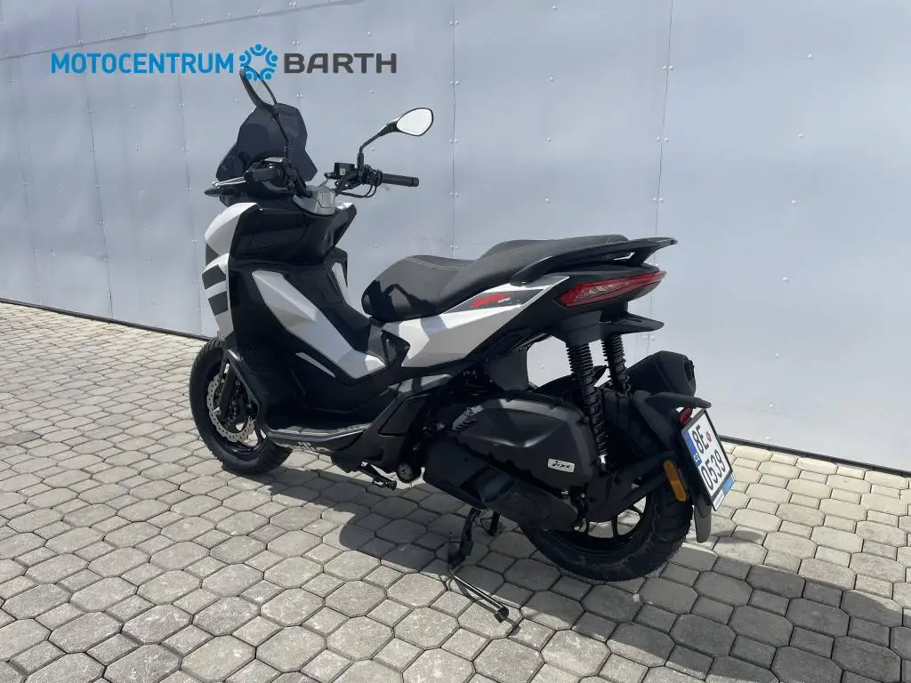 Aprilia SR GT 125 EU5+  / 11kW