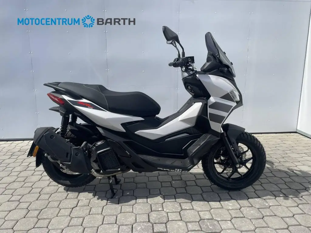 Aprilia SR GT 125 EU5+  / 11kW