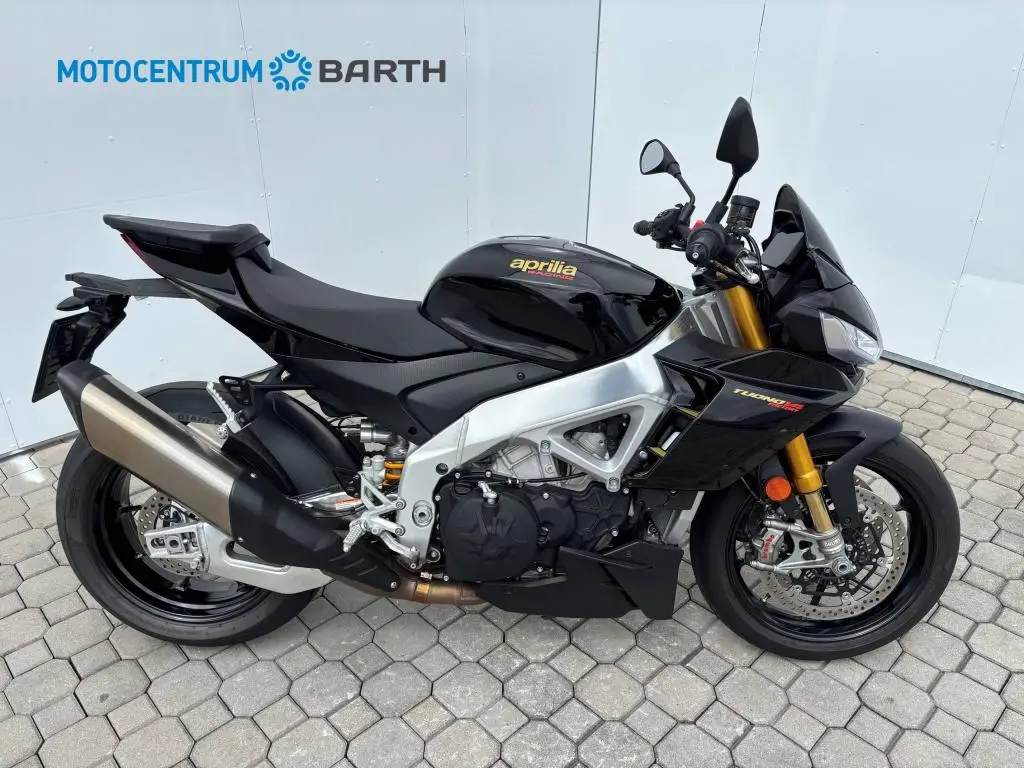 Aprilia Tuono V4 1100 Factory  / 129kW