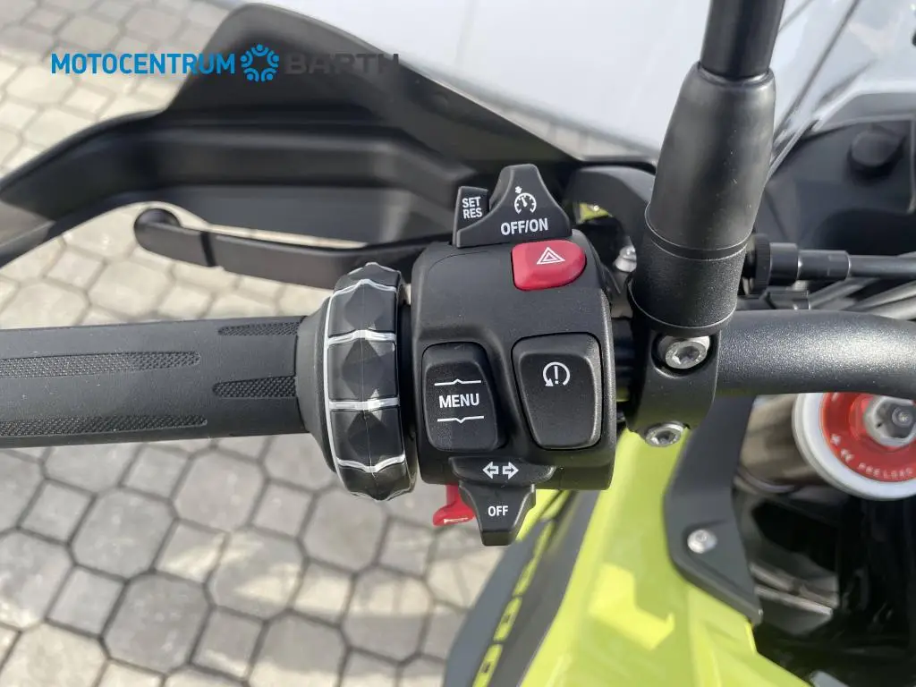 BMW Motorrad F 900 GS  / 77kW