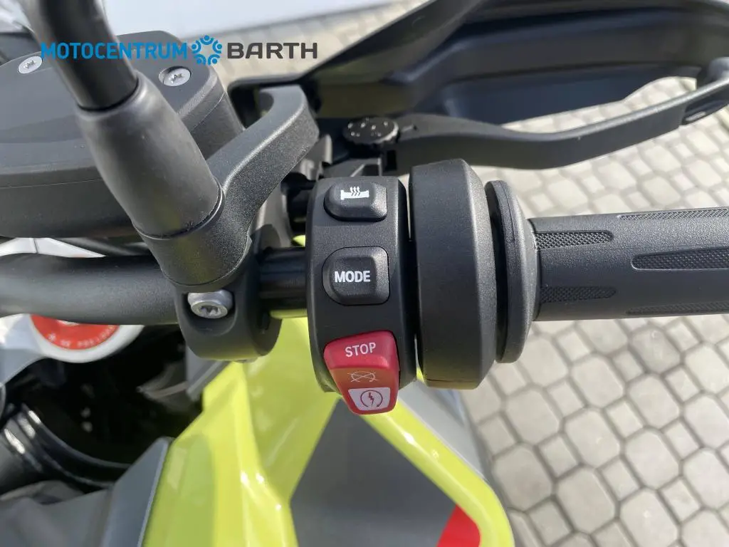 BMW Motorrad F 900 GS  / 77kW