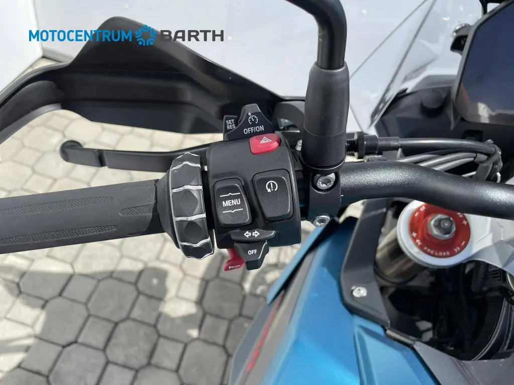 BMW Motorrad F 900 GS  / 77kW
