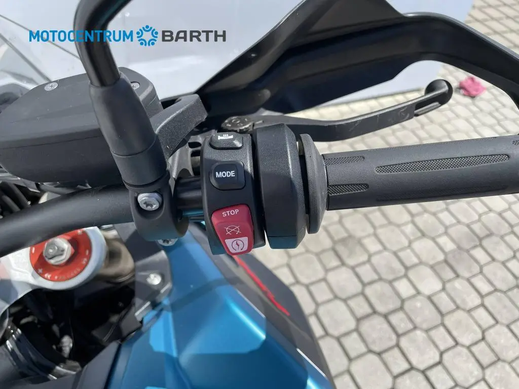 BMW Motorrad F 900 GS  / 77kW