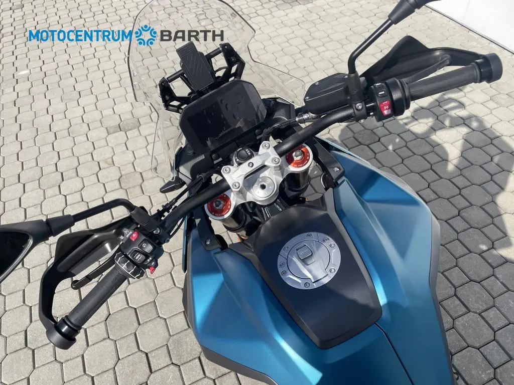 BMW Motorrad F 900 GS  / 77kW