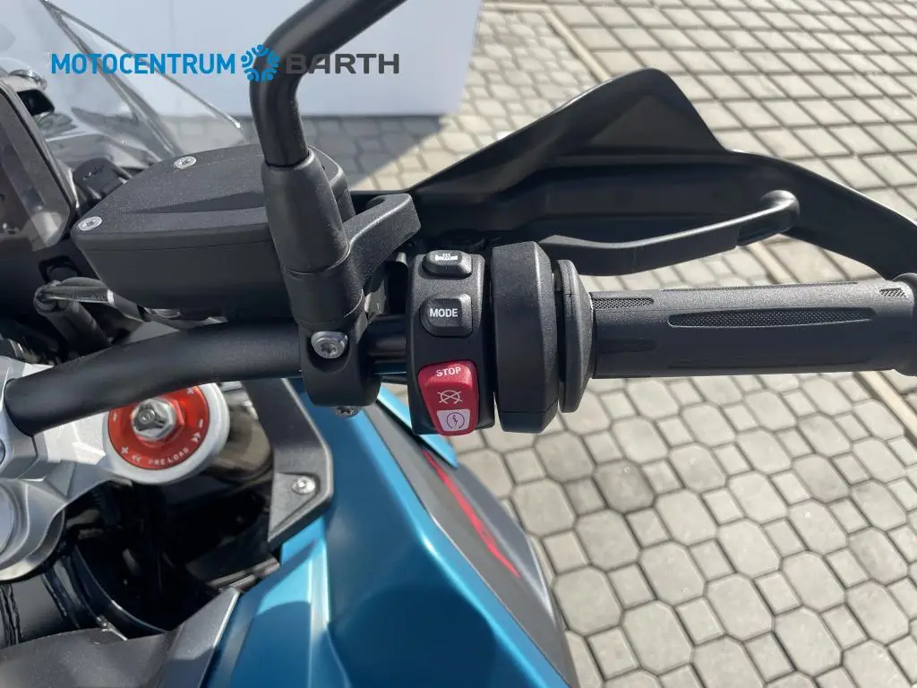 BMW Motorrad F 900 GS  / 77kW