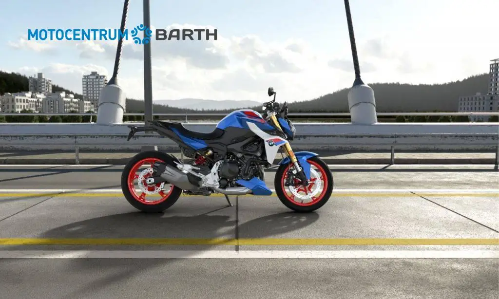 BMW Motorrad F 900 R  / 77kW