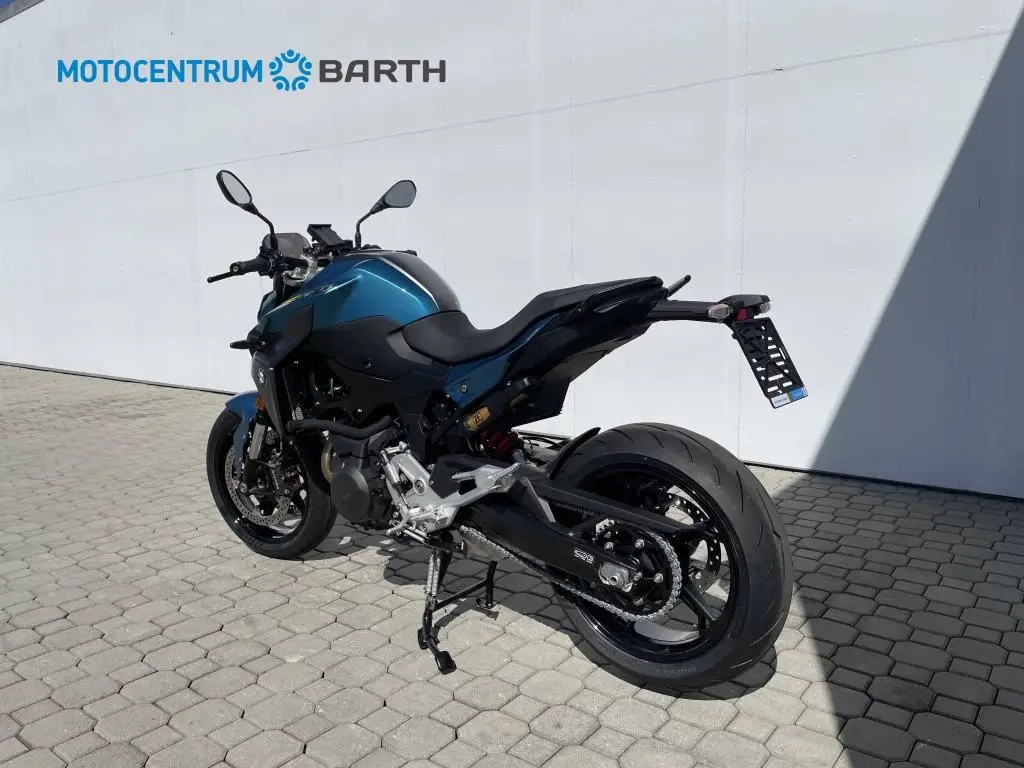 BMW Motorrad F 900 R  / 77kW