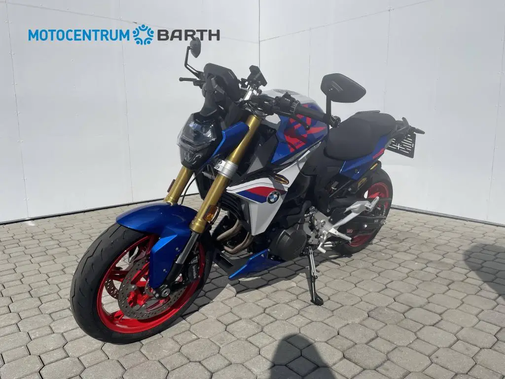 BMW Motorrad F 900 R  / 77kW