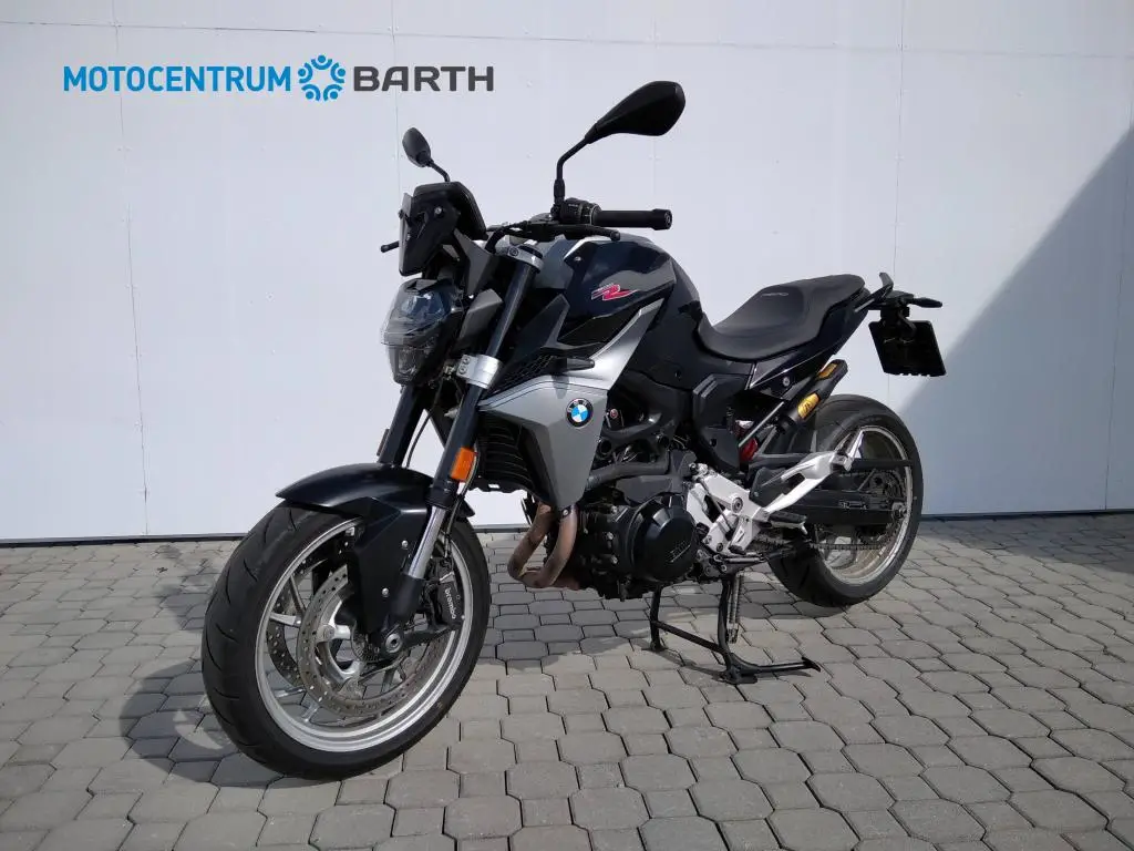 BMW Motorrad F 900 R  / 77kW
