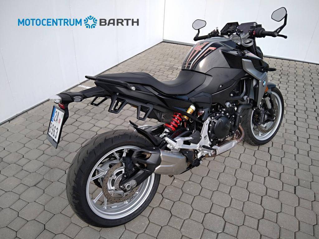 BMW Motorrad F 900 R  / 77kW