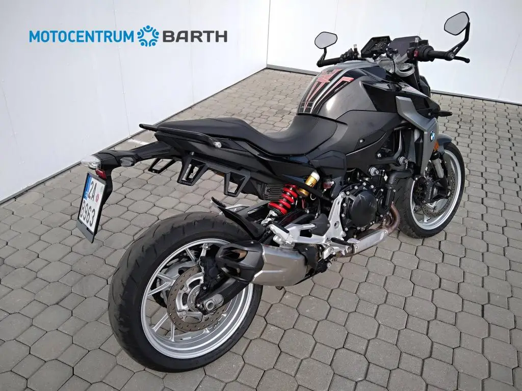 BMW Motorrad F 900 R  / 77kW