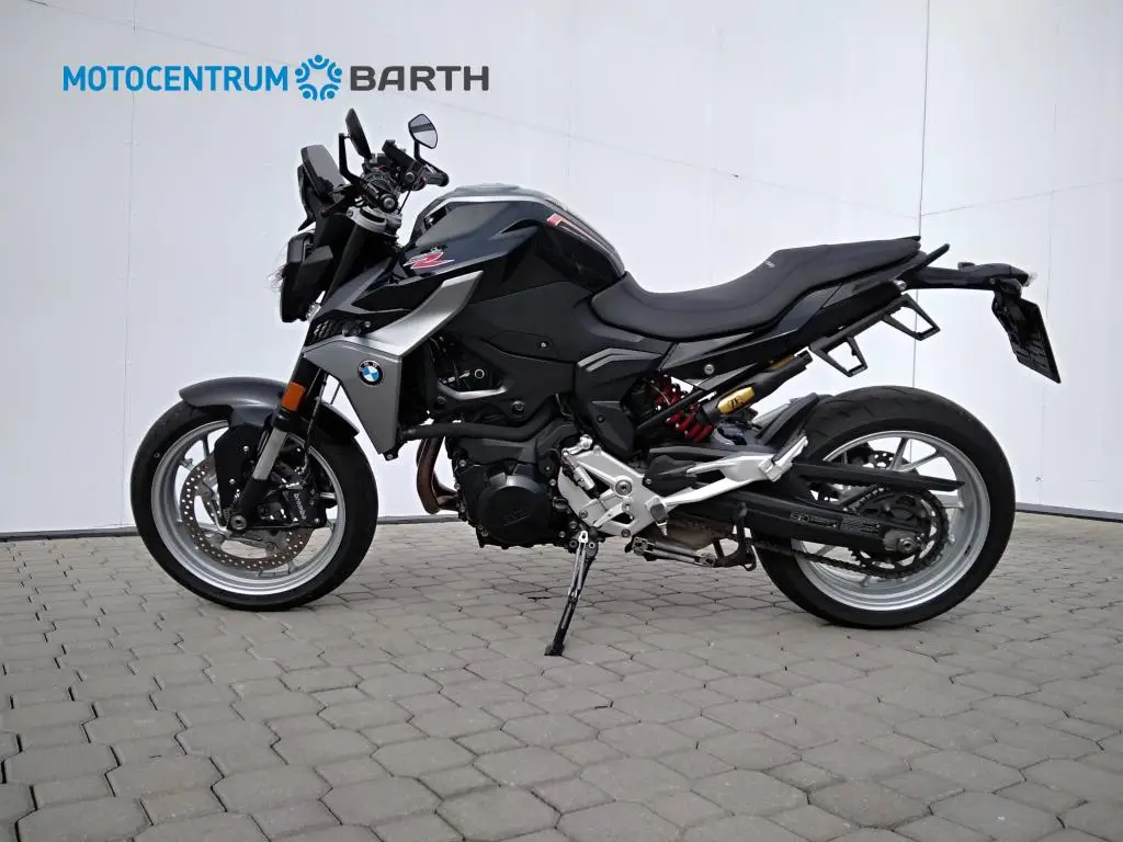 BMW Motorrad F 900 R  / 77kW