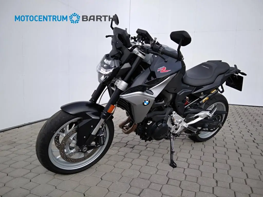 BMW Motorrad F 900 R  / 77kW