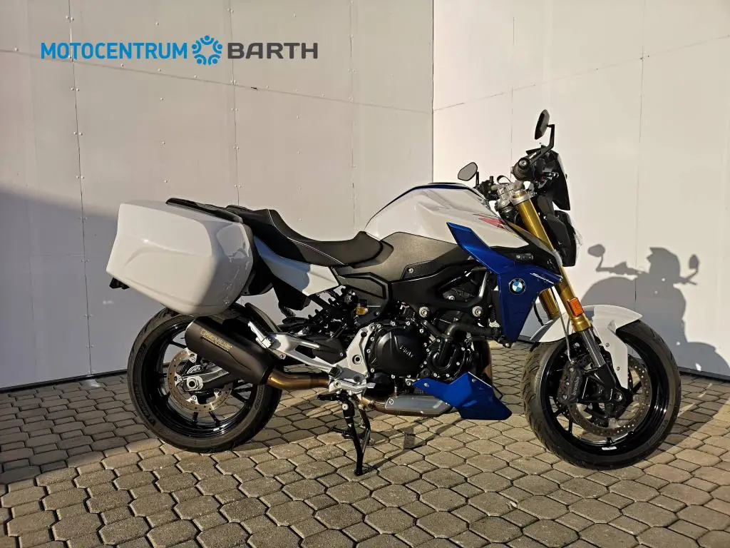 BMW Motorrad F 900 R  / 77kW