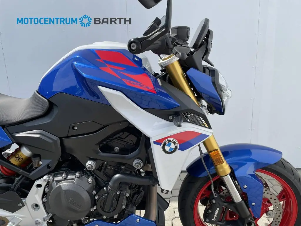 BMW Motorrad F 900 R  / 77kW