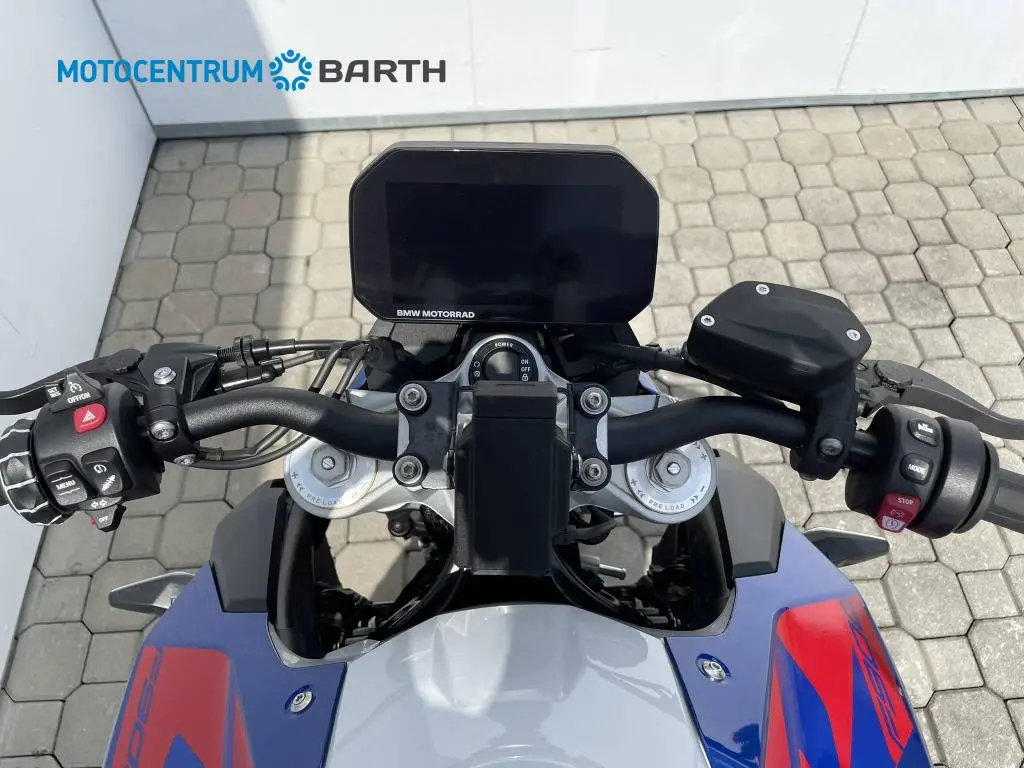 BMW Motorrad F 900 R  / 77kW