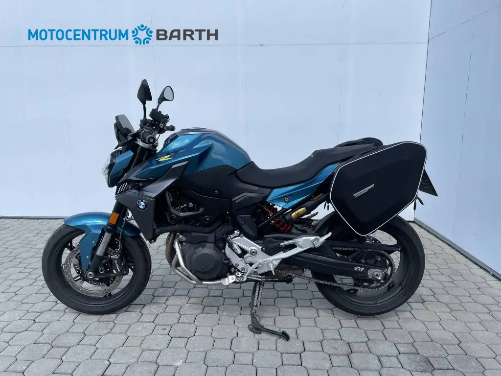 BMW Motorrad F 900 R  / 77kW