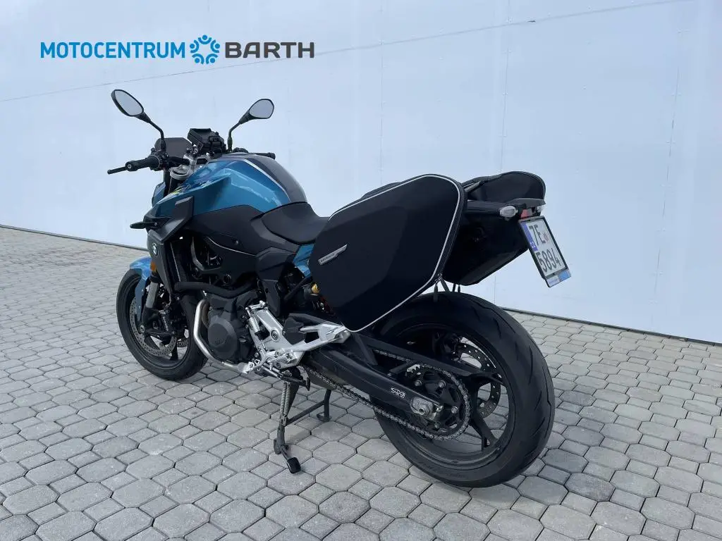 BMW Motorrad F 900 R  / 77kW