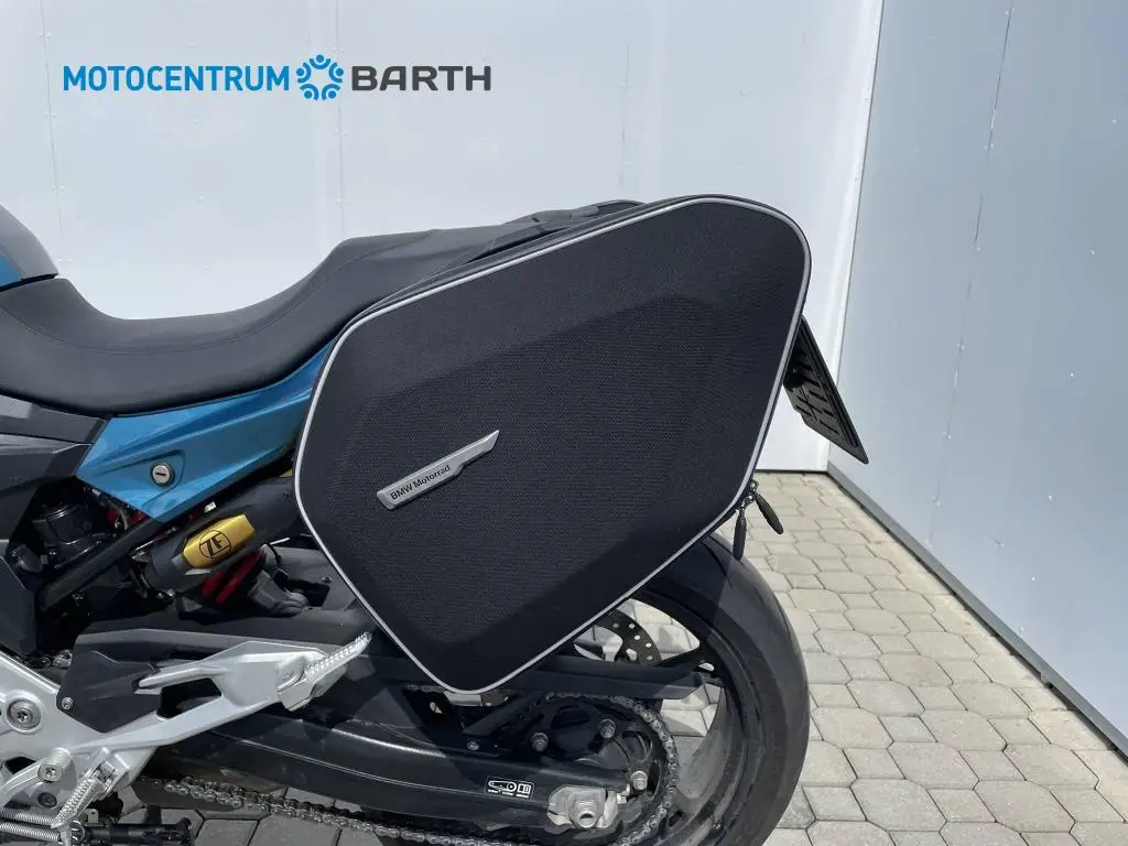 BMW Motorrad F 900 R  / 77kW