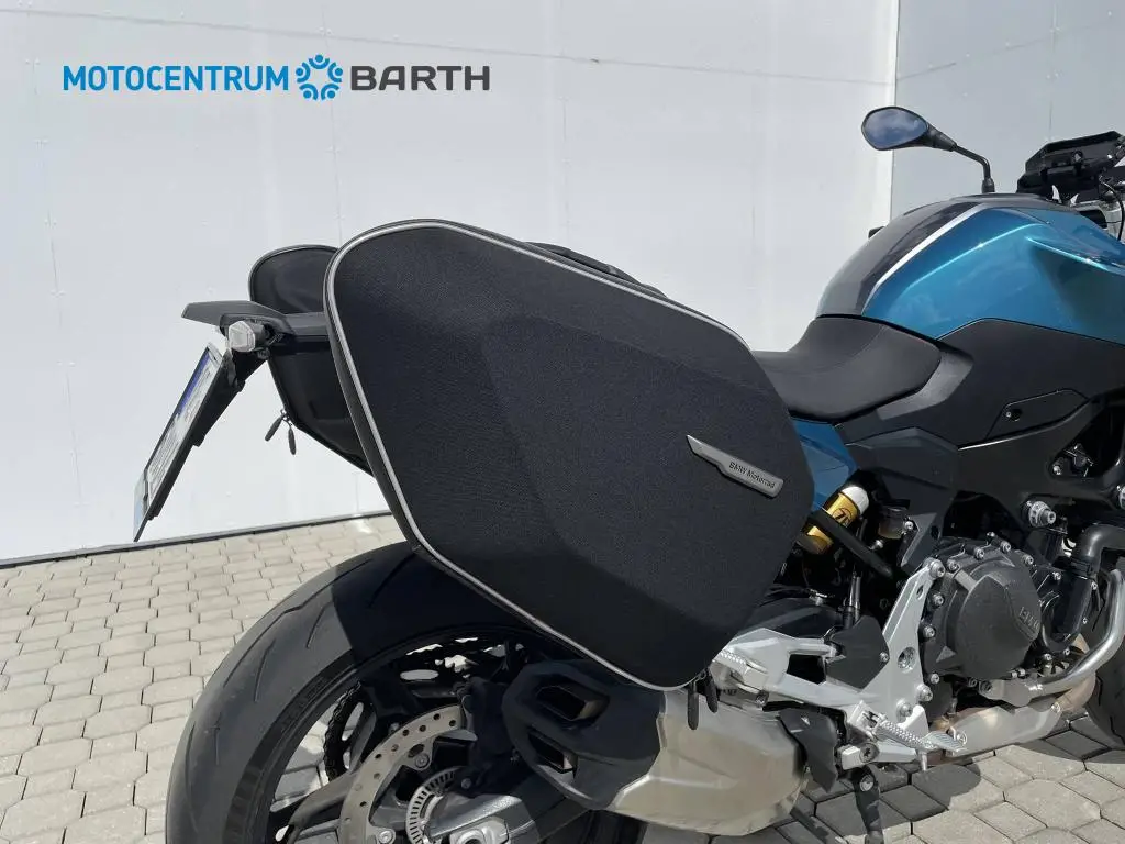 BMW Motorrad F 900 R  / 77kW