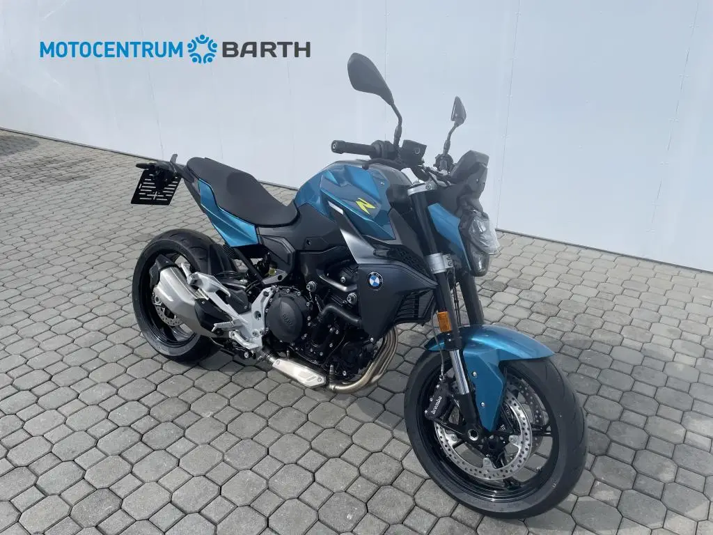 BMW Motorrad F 900 R  / 77kW