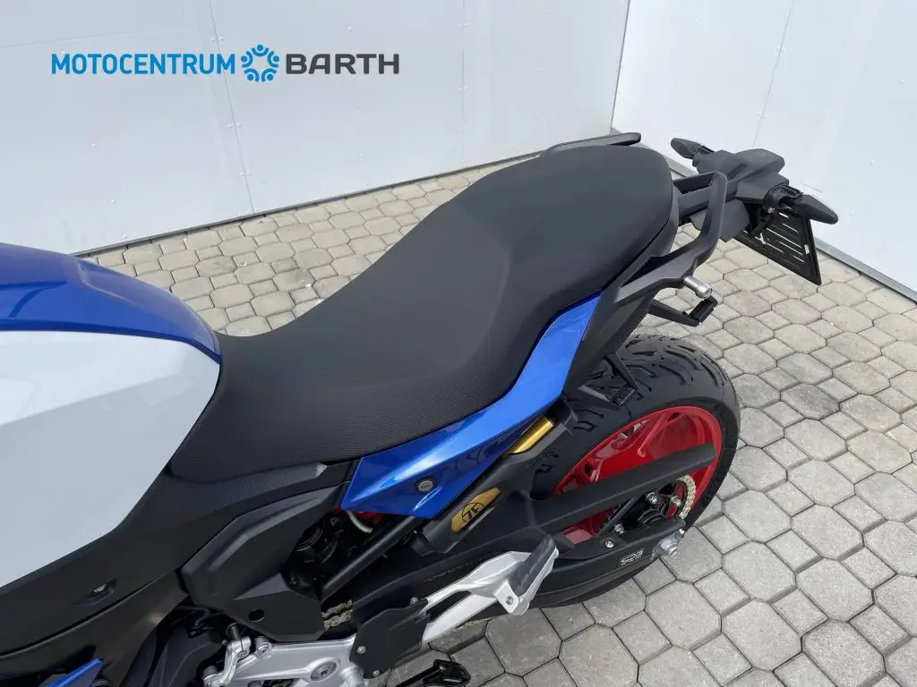 BMW Motorrad F 900 XR  / 77kW