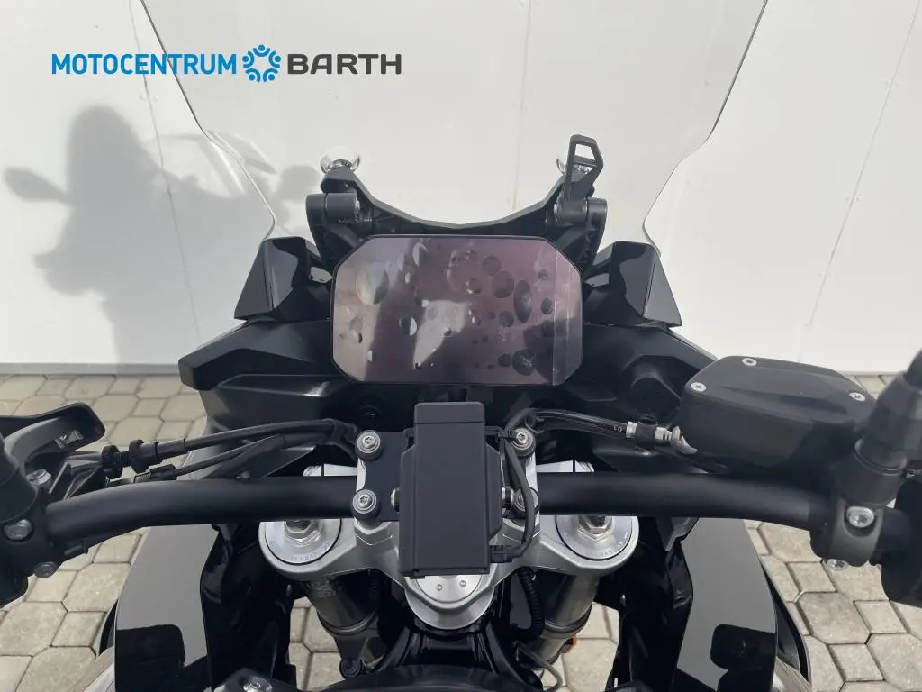 BMW Motorrad F 900 XR  / 77kW